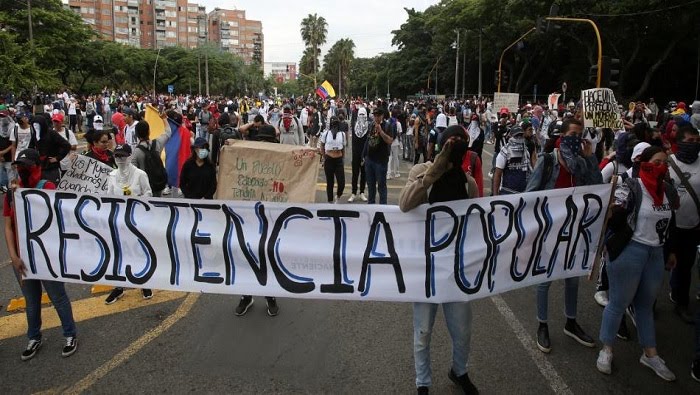 Colombia: Declaran el toque de queda en Cali tras la masiva movilización en la jornada de paro nacional.